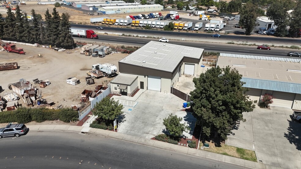 More Photos Of 1310 Venture Ln, Turlock Distribution For Lease