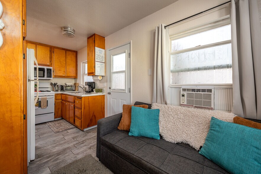 More Photos Of 830-832 Pismo Ct, San Diego Apartments For Sale