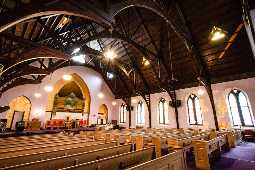 More Photos Of 1 N Fulton Ave, Baltimore Religious Facility For Lease