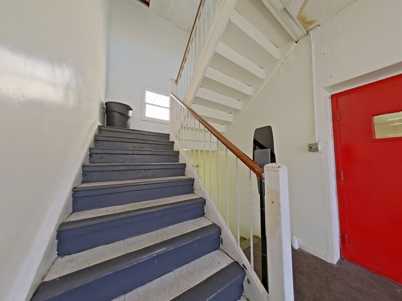 More Photos Of 3914 N 6th St, Philadelphia Religious Facility For Sale