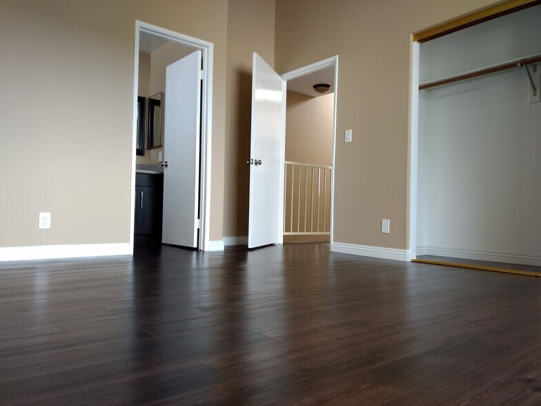 More Photos Of 16015 Halldale Ave, Gardena Multifamily For Sale