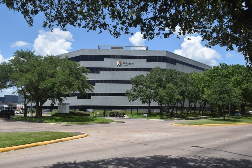 More Photos Of 10800 Richmond Ave, Houston Office For Lease