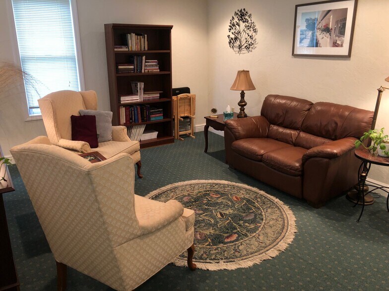 More Photos Of 195 Crowe Ave, Mars Office For Sale