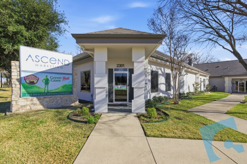 Primary Photo Of 2301 Ira E Woods Ave, Grapevine Office For Sale