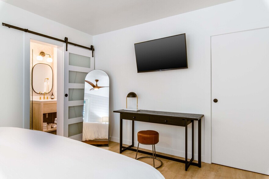 More Photos Of 306 Loch Leven Rd, Lake Arrowhead Hotel For Sale