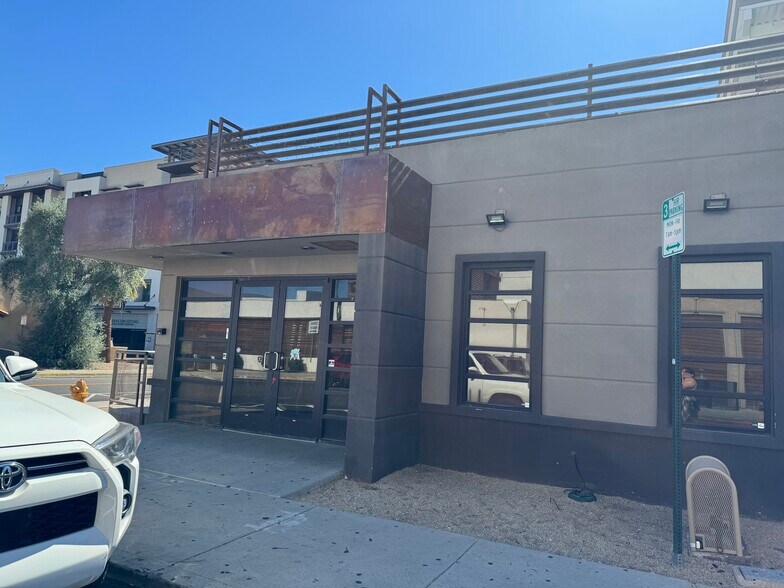 More Photos Of 7323-7325 E Shoeman Ln, Scottsdale Restaurant For Sale