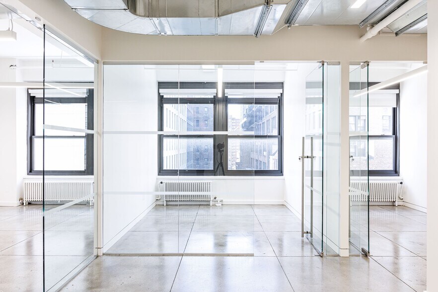 More Photos Of 330 Seventh Ave, New York Office For Lease