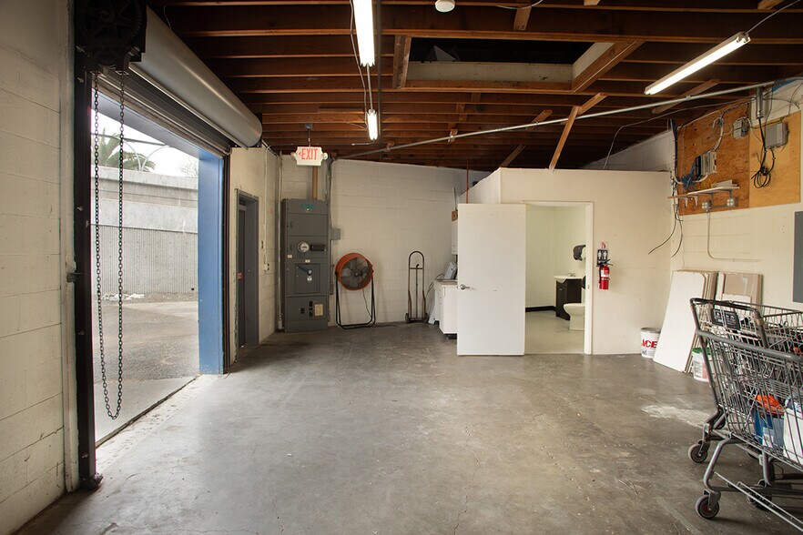 More Photos Of 2029 Broadway St, Eureka Storefront Retail Office For Sale