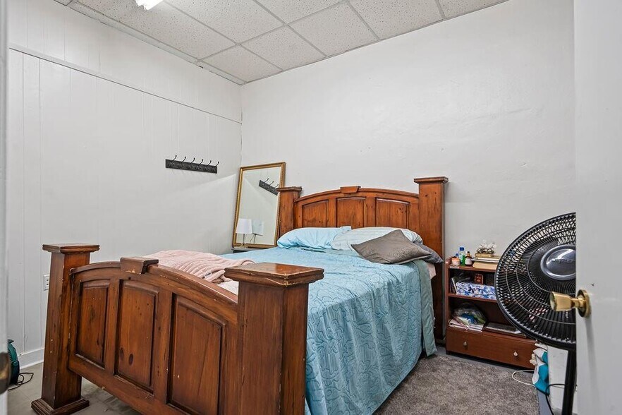 More Photos Of 111 N 3rd St, Ozark General Retail For Sale