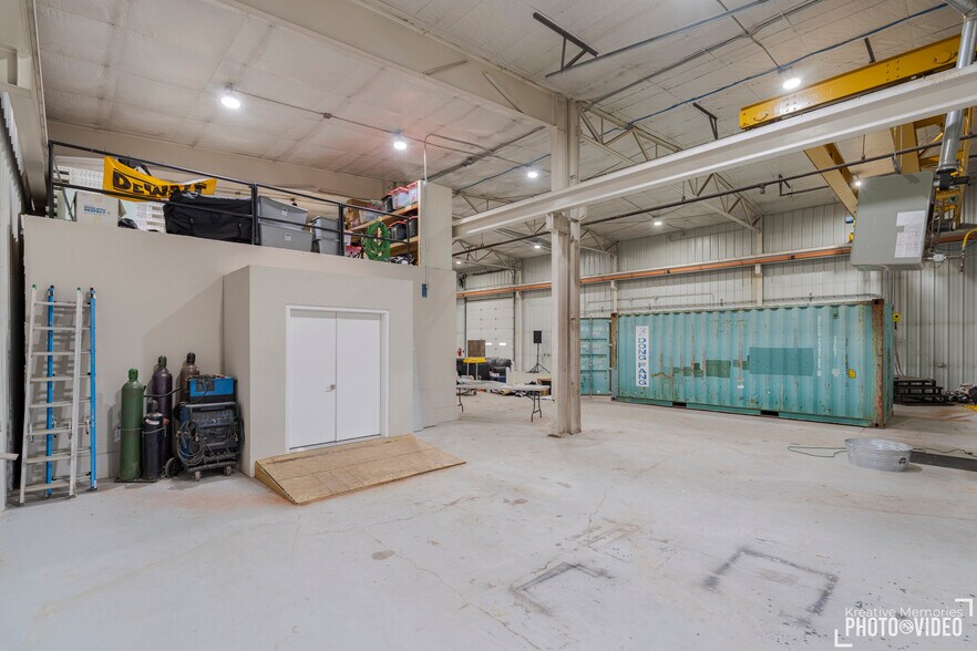 More Photos Of 612 Sinclair St, Gillette Industrial For Sale