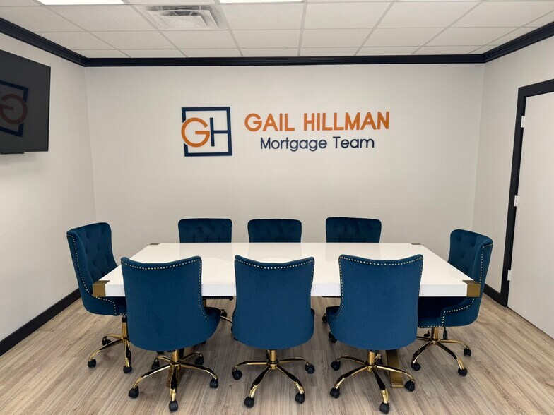 More Photos Of 500 S Tennessee St, McKinney Office For Sale