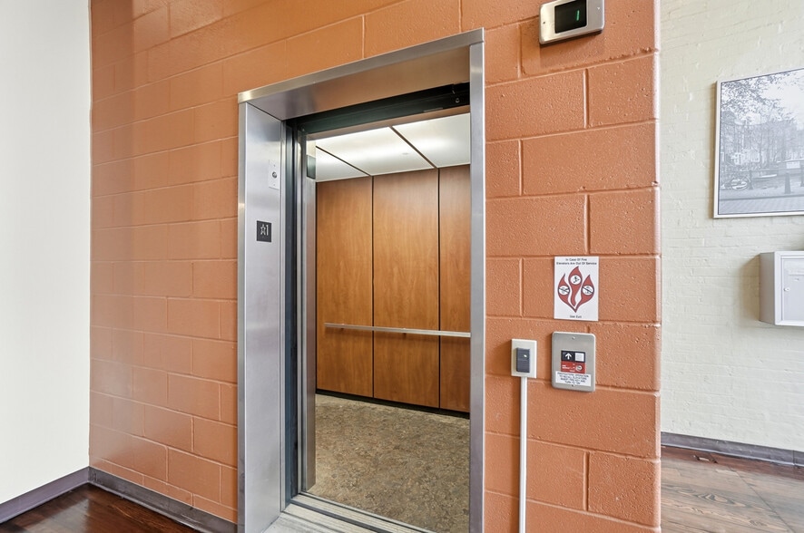 More Photos Of 1008 Race St, Cincinnati Office Residential For Lease