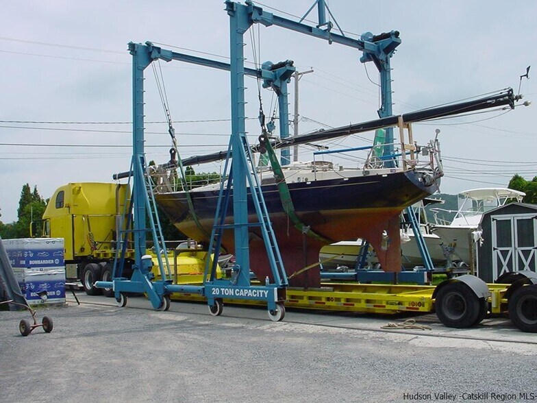 More Photos Of 103 Main St, Catskill Marina For Sale