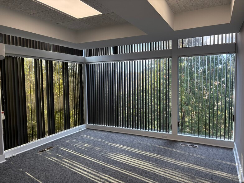 More Photos Of 6099 Riverside Dr, Dublin Office For Lease