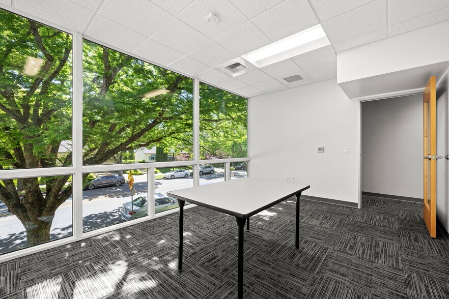 More Photos Of 2431 Capitol Ave, Sacramento Loft Creative Space For Lease