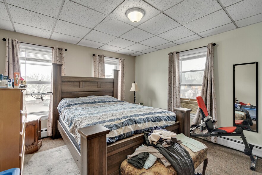 More Photos Of 161 High St, Taunton Office Residential For Sale