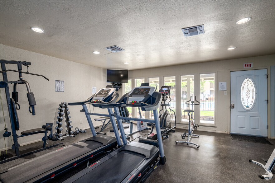 More Photos Of 7301 Sanger Ave, Waco Apartments For Sale