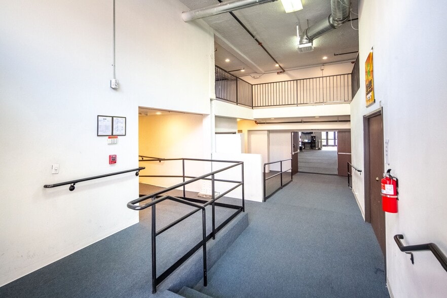 More Photos Of 43 E Main St, Alhambra Freestanding For Lease