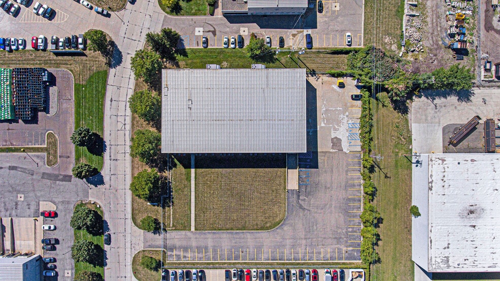 More Photos Of 23605 Regency Park Dr, Warren Manufacturing For Sale