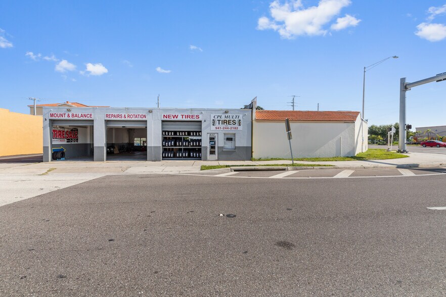 More Photos Of , Venice Unknown For Sale