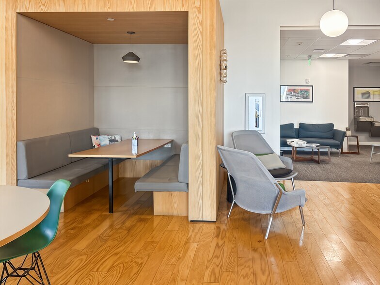 More Photos Of 501 E Las Olas Blvd, Fort Lauderdale Coworking Space