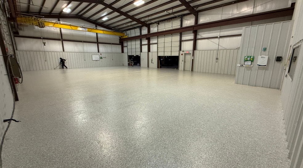 More Photos Of 11424 W County Road 35, Midland Warehouse For Lease