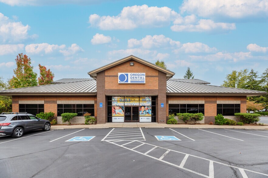 More Photos Of 8699 SW Sun Pl, Wilsonville Office For Sale