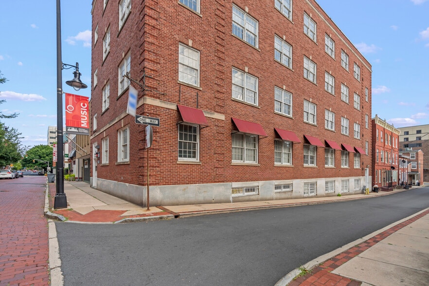 More Photos Of 15 W Front St, Trenton Office Residential For Sale