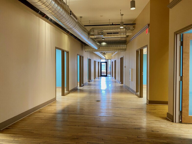 More Photos Of 686 Main St, Buffalo Loft Creative Space For Lease