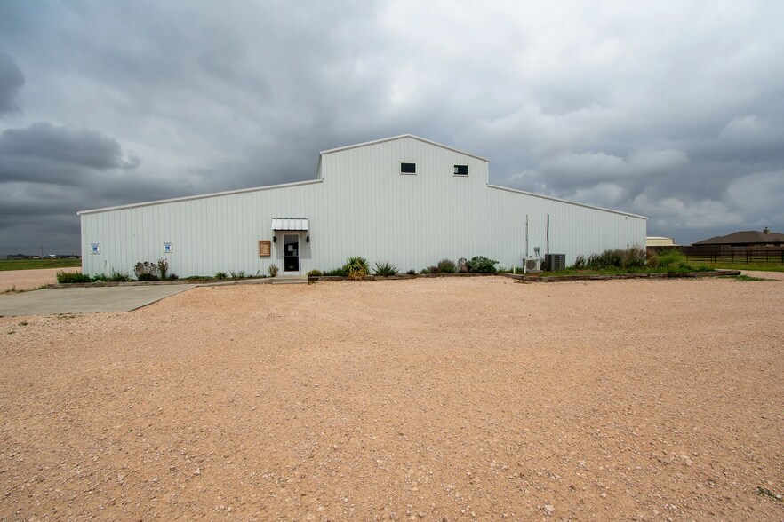 More Photos Of 18100 W Interstate 40, Amarillo Freestanding For Sale