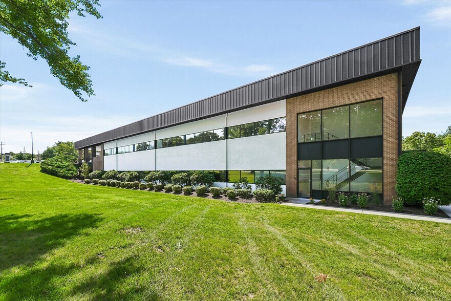 More Photos Of 263 Route 17K, Newburgh Medical For Lease