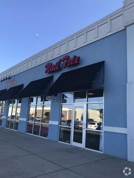 More Photos Of 22 Clifton Country Rd, Clifton Park Unknown For Lease