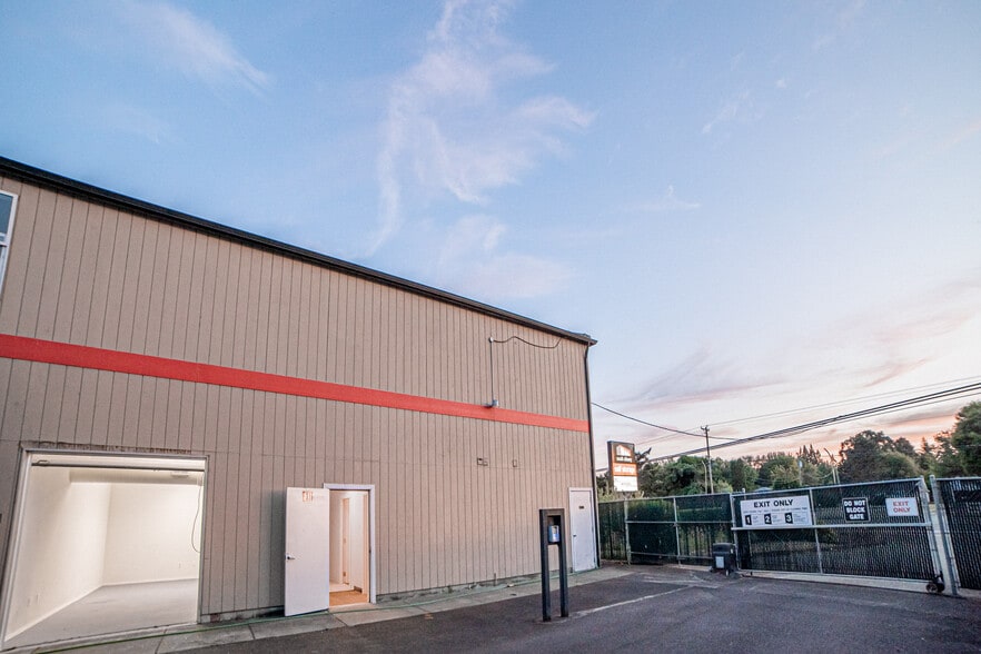 More Photos Of 33845 E 99 Hwy, Tangent Self Storage For Sale