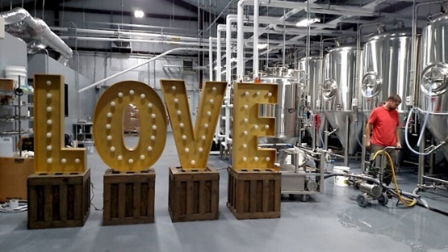 More Photos Of 2054 Jamestown Rd, Williamsburg Marina For Sale