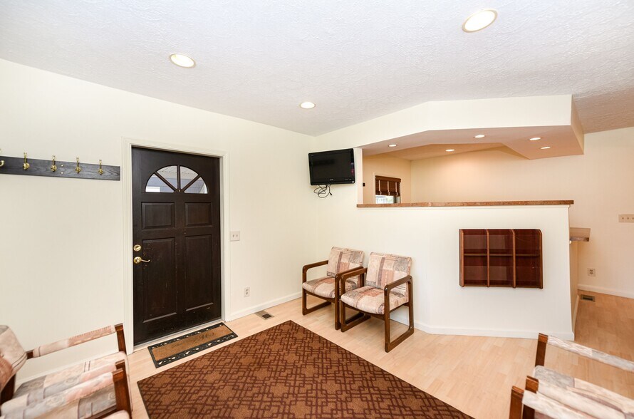 More Photos Of 128 Empire Blvd, Rochester Office Residential For Sale