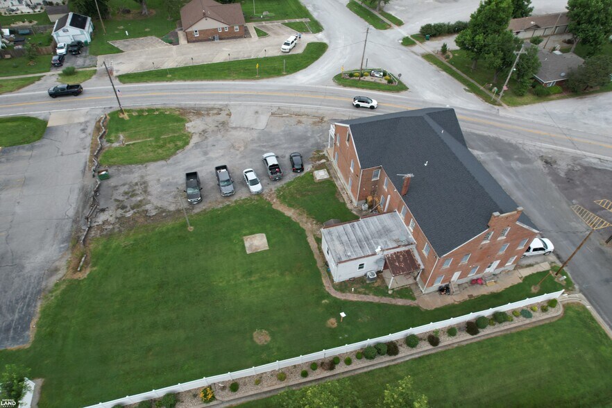 More Photos Of 7346 IL-15, Saint Libory Apartments For Sale