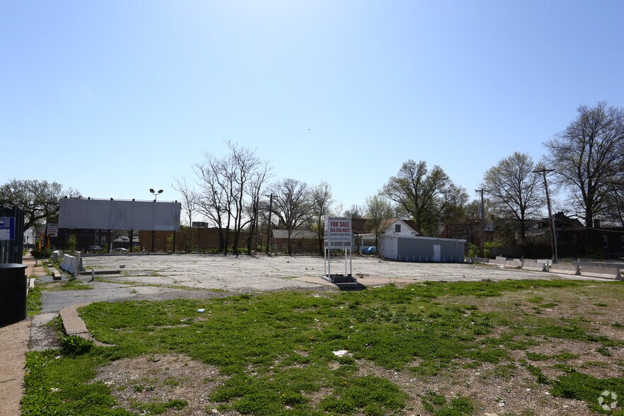 Primary Photo Of 4298 Chippewa St, Saint Louis Land For Sale
