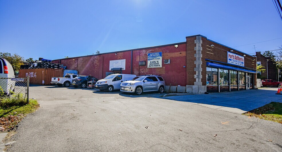 More Photos Of 2901 Minnesota Ave SE, Washington Freestanding For Sale