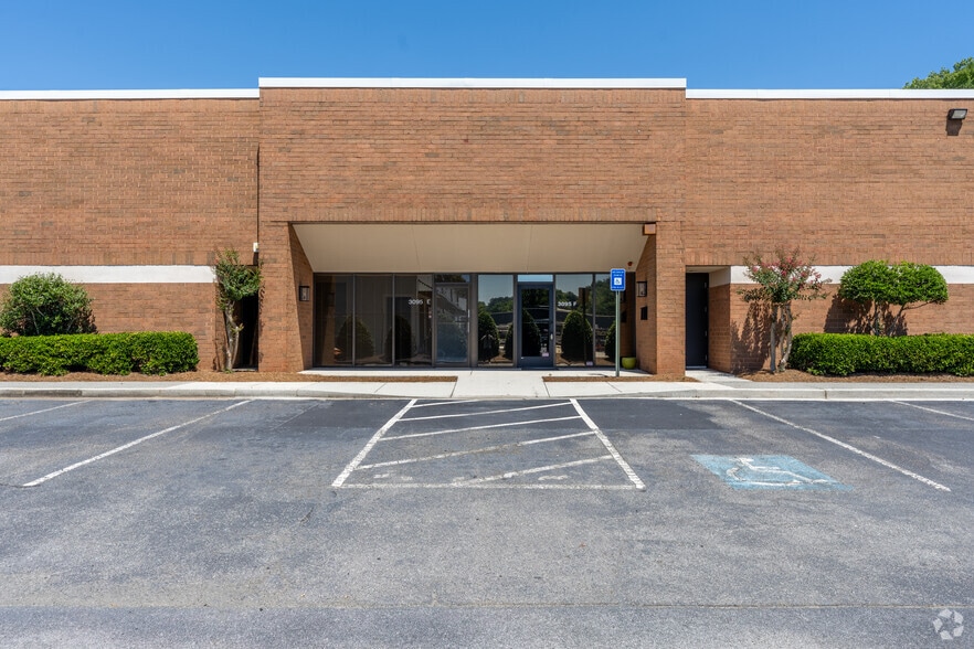 More Photos Of 3097 Presidential Dr, Atlanta Unknown For Lease