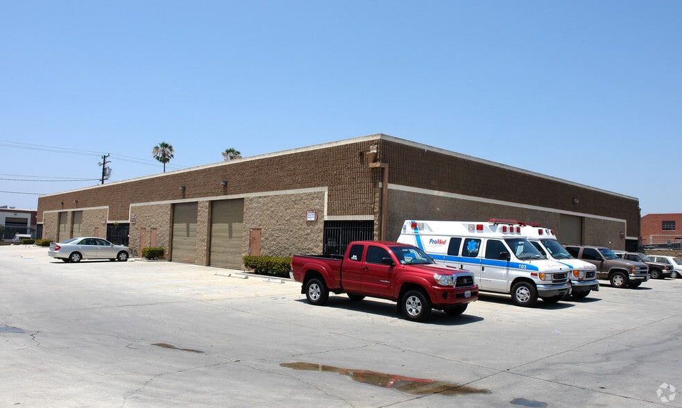 More Photos Of 15832 S Broadway St, Gardena Warehouse For Lease