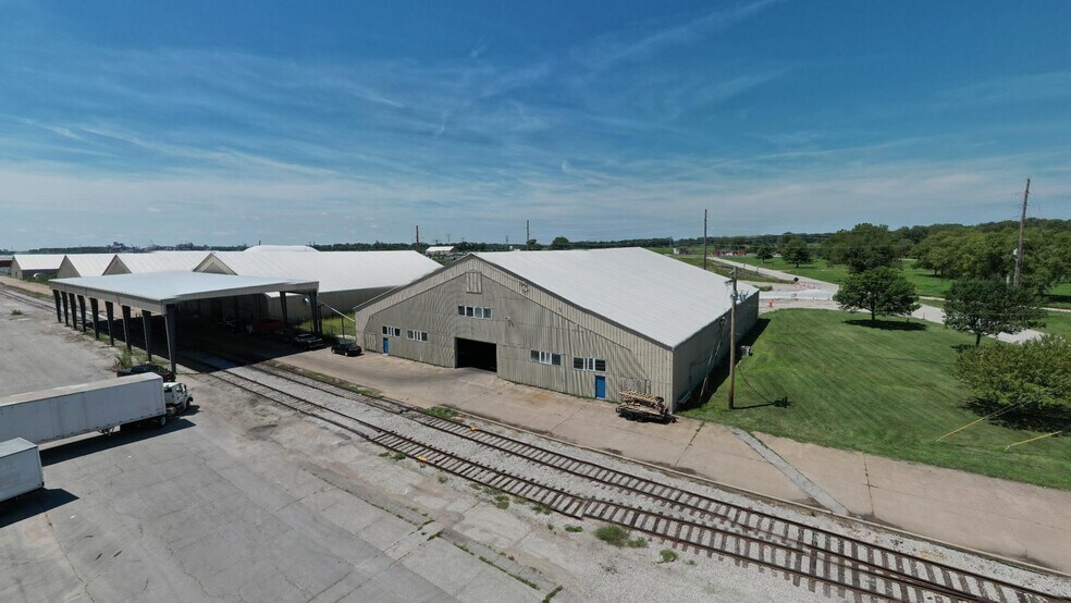 More Photos Of 1360 4th Street St, Granite City Industrial For Lease