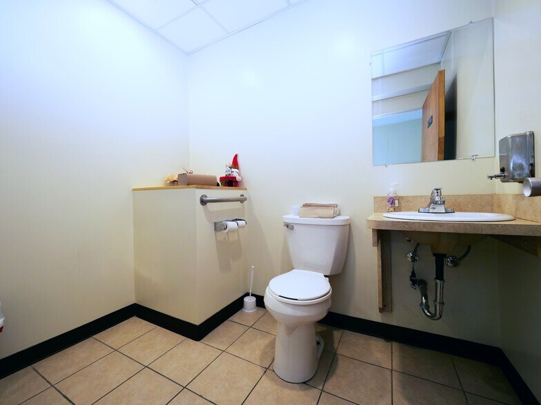 More Photos Of 6441-6453 S Pulaski Rd, Chicago General Retail For Sale