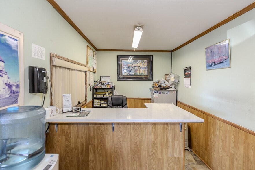 More Photos Of 1019 E Colorado St, Glendale Office For Lease