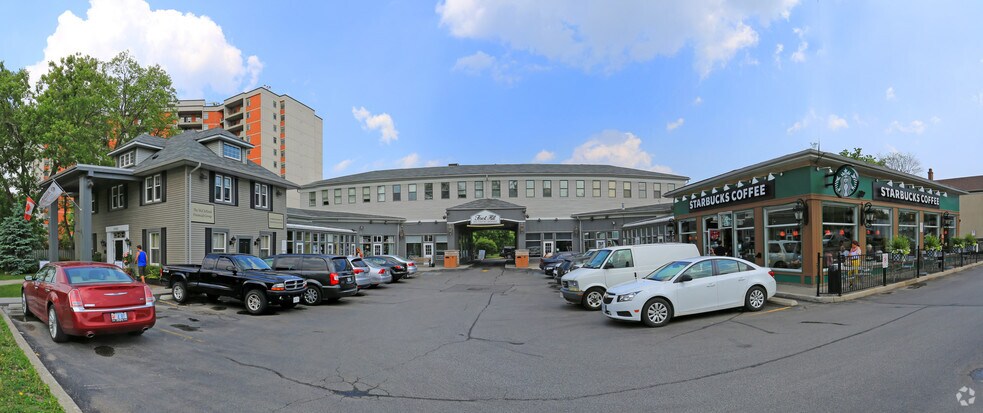 More Photos Of 7787 Yonge St, Markham Storefront Retail Office For Lease