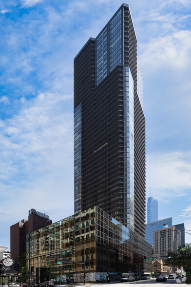 Primary Photo Of 1 E Erie St, Chicago Medical For Lease