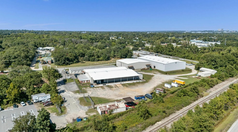 More Photos Of 1305 Dunbar Rd, Cayce Service For Lease