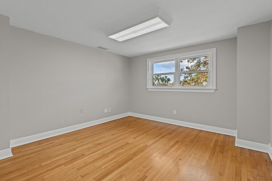 More Photos Of 1122 Omaha St, Palm Harbor Office Residential For Sale