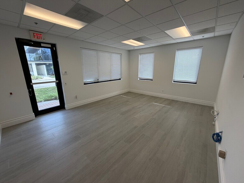More Photos Of 600 Capital St, Jupiter Unknown For Lease