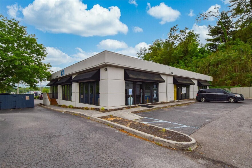 More Photos Of , Roanoke General Retail For Sale