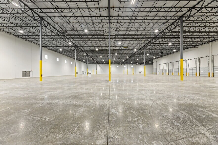 More Photos Of 3301 Enterprise Dr, Rowlett Warehouse For Sale